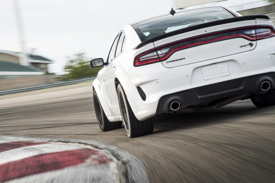 Детали экстерьера Dodge Charger SRT Hellcat Redeye (LD) 2020 года  (фото 32 из 54)
